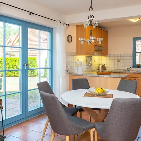 Freesenbruch Doppelhaushälfte 11a - Schwalbennest Ferienhaus Ostseeheilbad Zingst