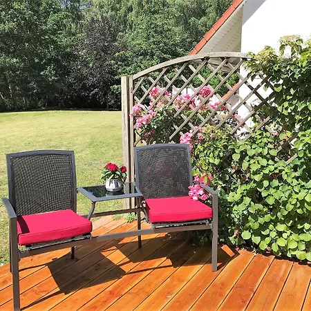 Freesenbruch Doppelhaushälfte 11a - Schwalbennest Ferienhaus *
