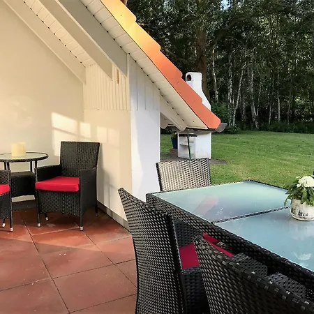 Tatil Evi Freesenbruch Doppelhaushaelfte 11a - Schwalbennest